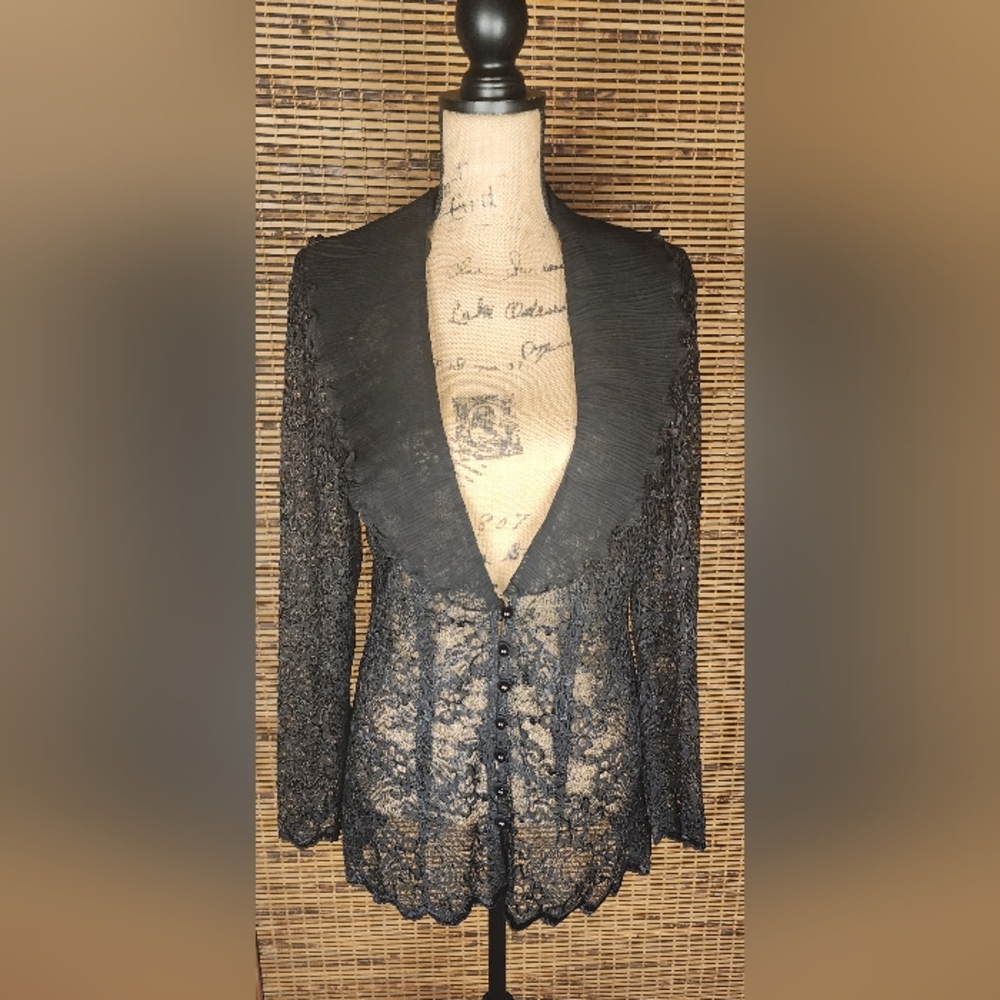 VINTAGE A La Carte Elegant Black Lace Blazer